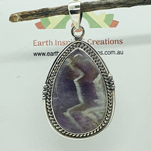 Load image into Gallery viewer, Chevron Amethyst Pendants