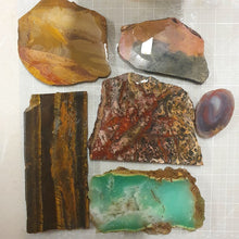 Load image into Gallery viewer, cabochon stone