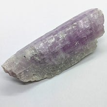 Load image into Gallery viewer, Kunzite cyrstal