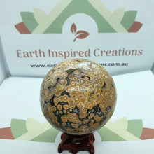 Load image into Gallery viewer, stone spheres