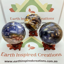 Load image into Gallery viewer, chalcedony spheres