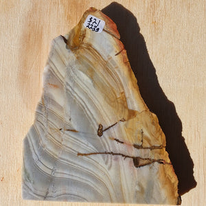 ribbon stone