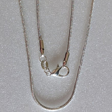 Load image into Gallery viewer, snake chain necklace