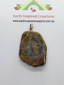 Thunderegg Pendant